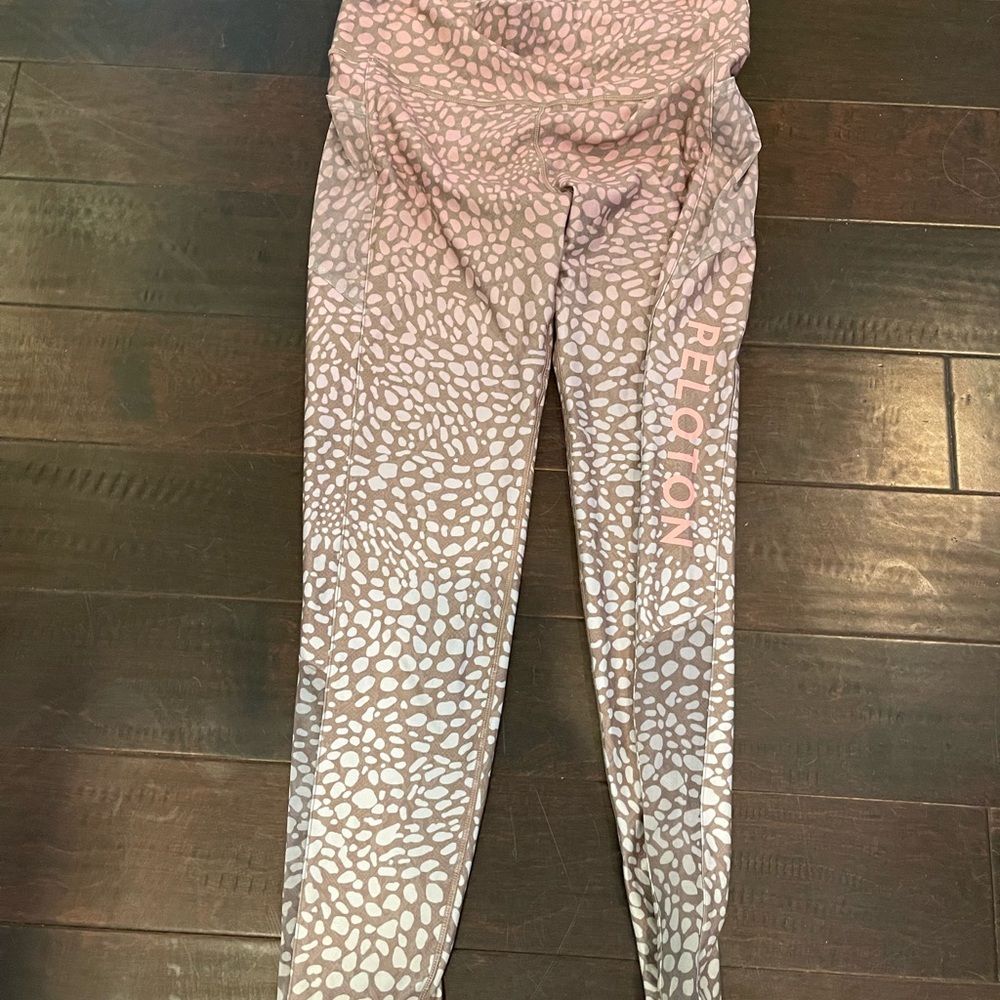 Peloton leggings XL like new condition